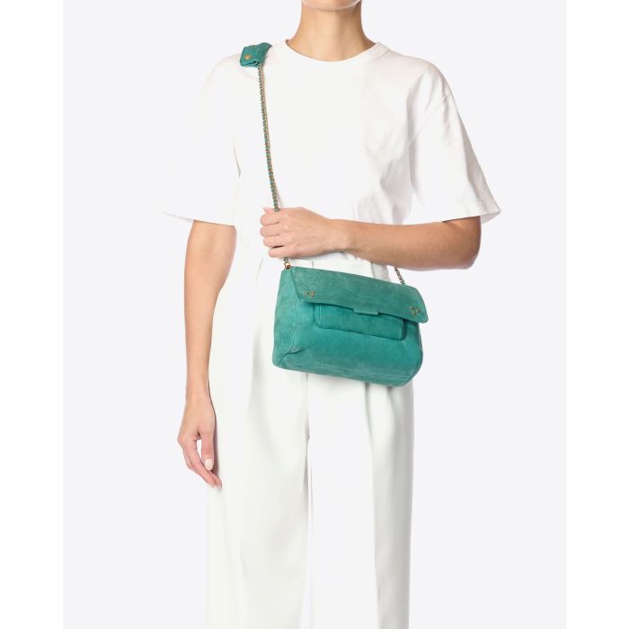 Sac moyen format Lulu M Jérôme Dreyfuss en cuir imprimé croco agave. Vue porté bandoulière  