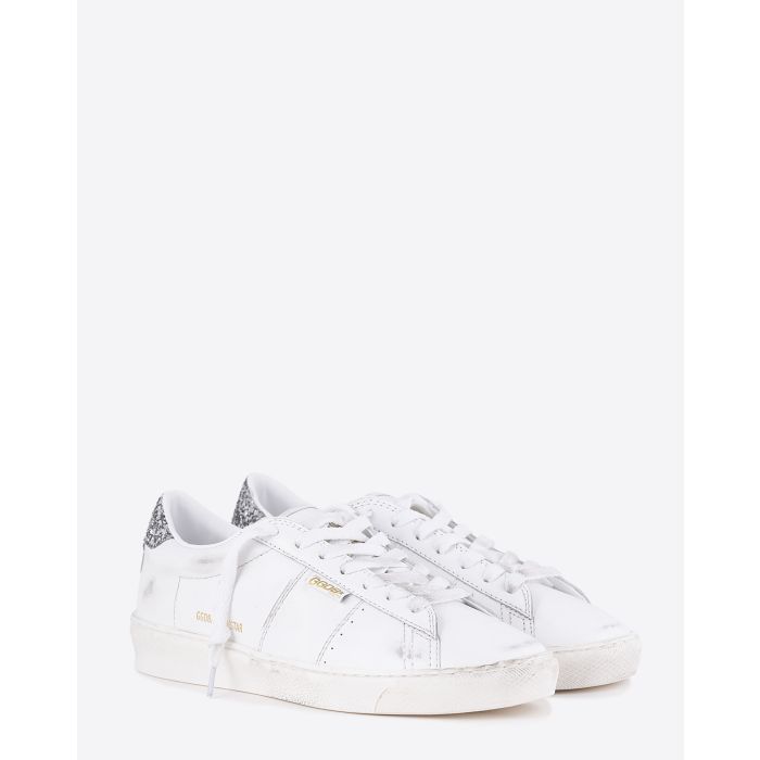 Sneakers Golden Goose pour femme Matchstar en cuir blanc et argent. Vue face. 