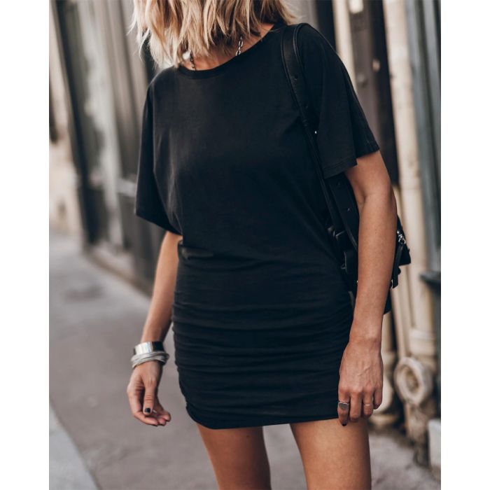 Robe courte drapée Mikuta en jersey noir.