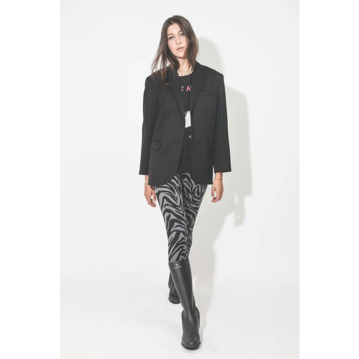 Leggings imprimé zèbre gris et noir Blake Anine Bing. Porté de face.