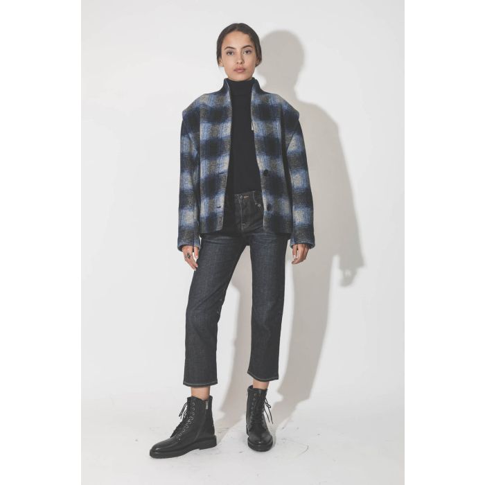Veste manteau à carreaux bleus Drogo Marant Etoile. Porté de face.