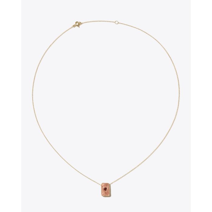 Collier Deva Pascale Monvoisin en or jaune, grenat et résine, vu de face. Détail de la chaine ajustable en or jaune.