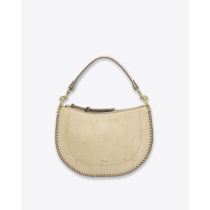 Sac Oskan Soft Zip tréssé Isabel Marant en cuir suédé sable. Vue de face. Détail de l'anse courte amovible.