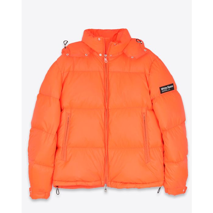Doudoune White Space Scott Down Jacket Coral. Fermée.