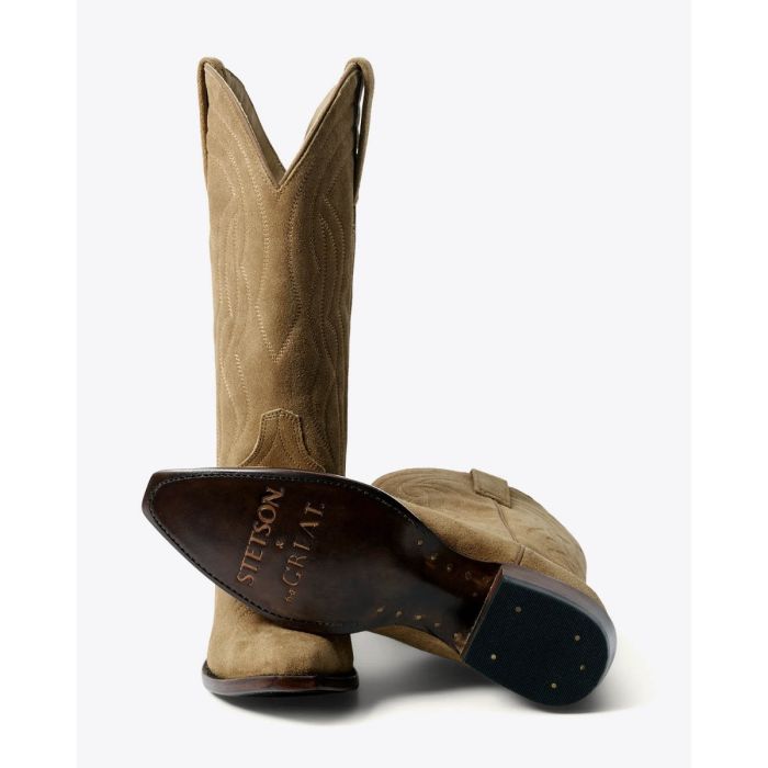 Bottes de cowboy Stetson & The Great en daim camel, vues de face. Edition limitée.