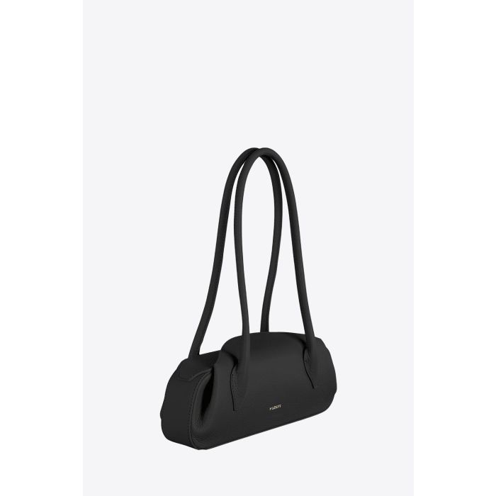 Sac Mini Oyster Yuzefi en cuir grainé noir, mini sac baguette porté épaule au design contemporain. Vue de profil.