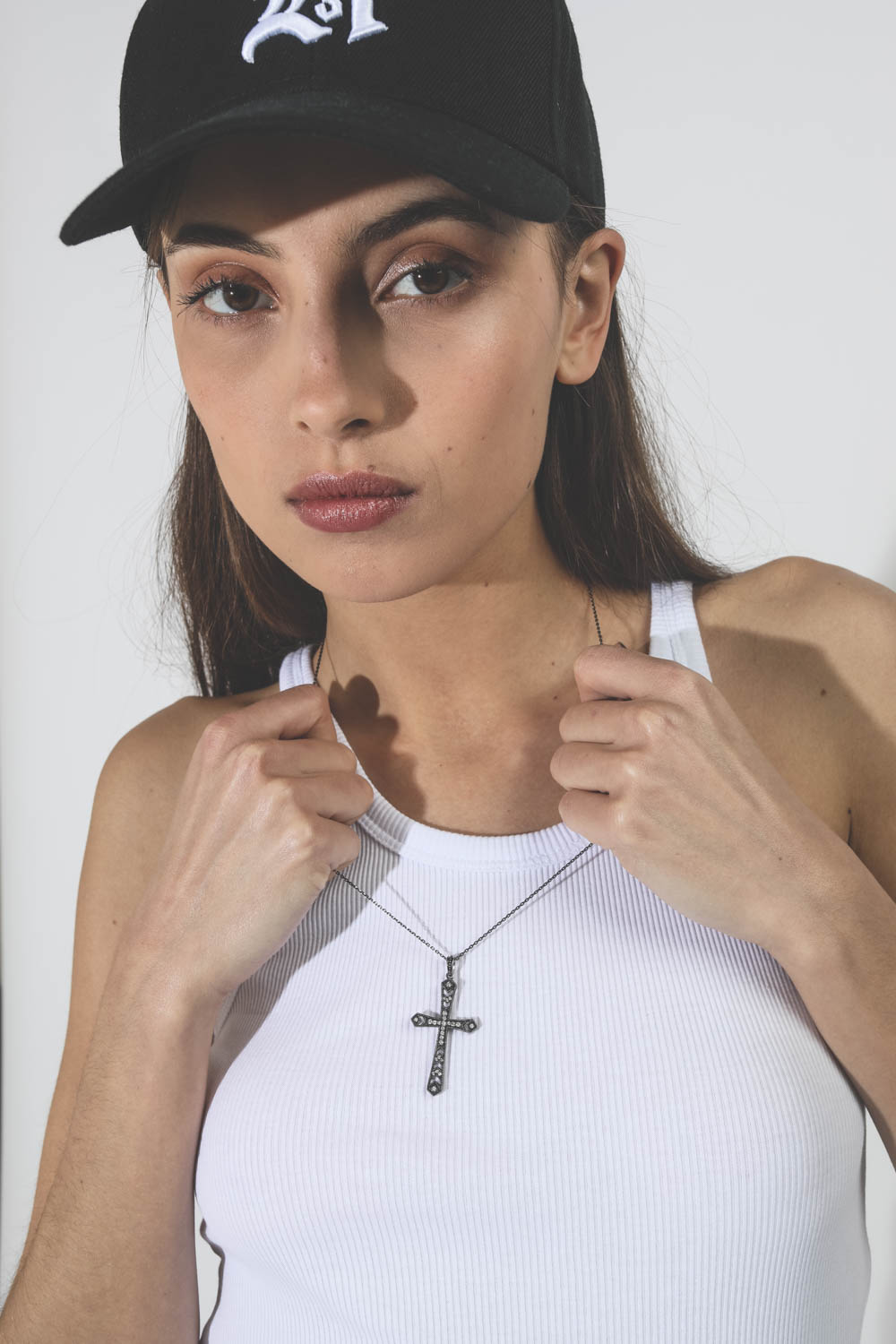 Produit Pendentif Croix Seventh heaven Argent noirci et diamants De Jaegher  