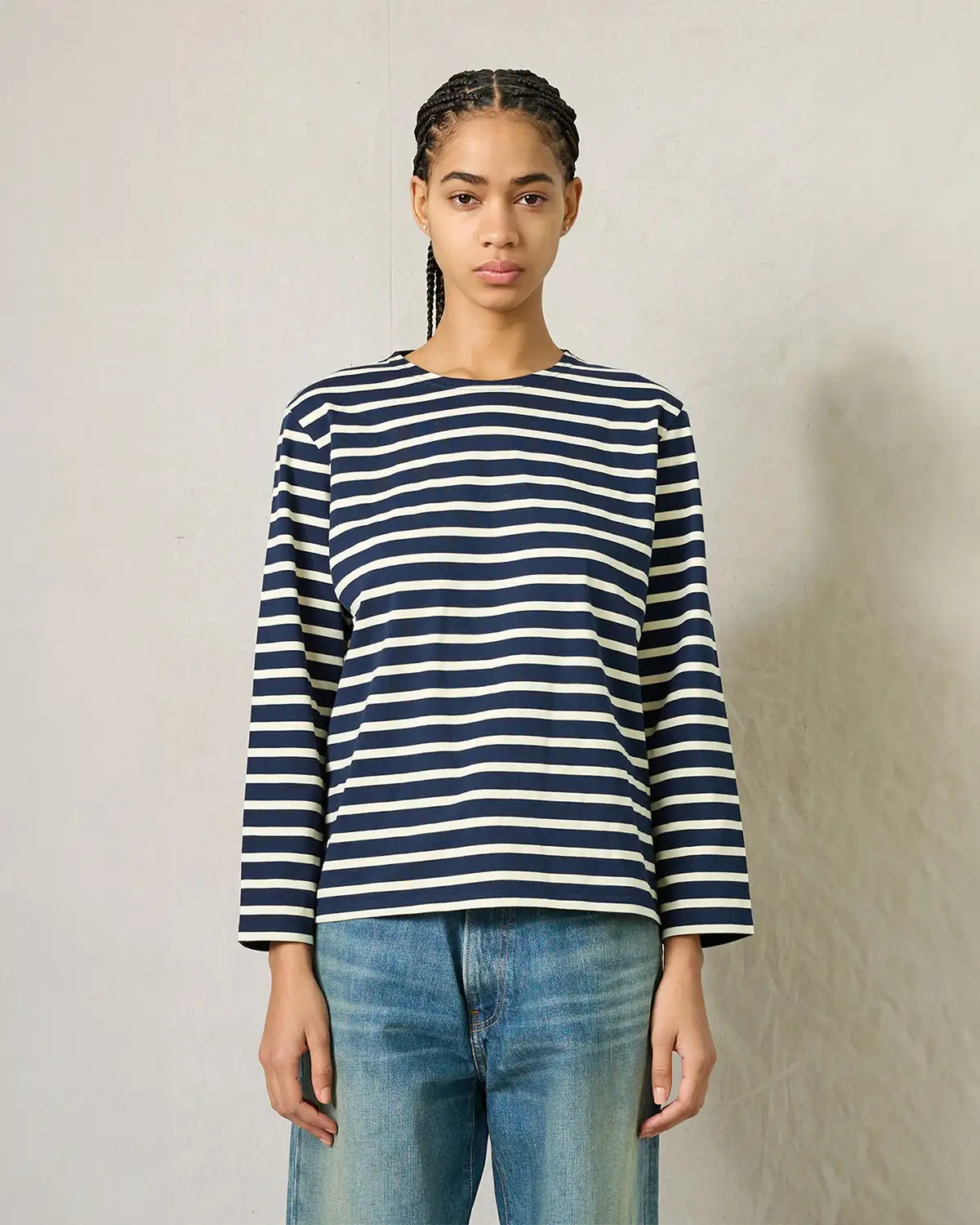 Produit Tee-shirt Boatneck manches longues Denimist à rayures. Vue porté de face. 