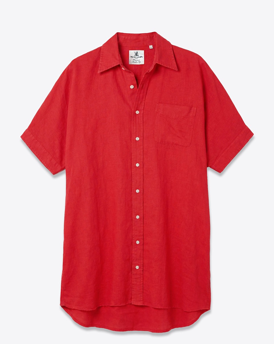 Robe chemise oversize Denimist en lin rouge, vue de face.