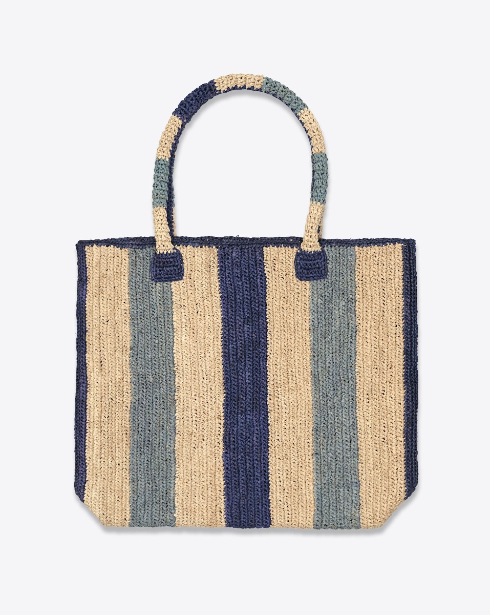 Cabas Raffia Little Sister Cabarita Gabriele Frantzen en raphia ray&eacute; bleu et &eacute;cru, vu de face.