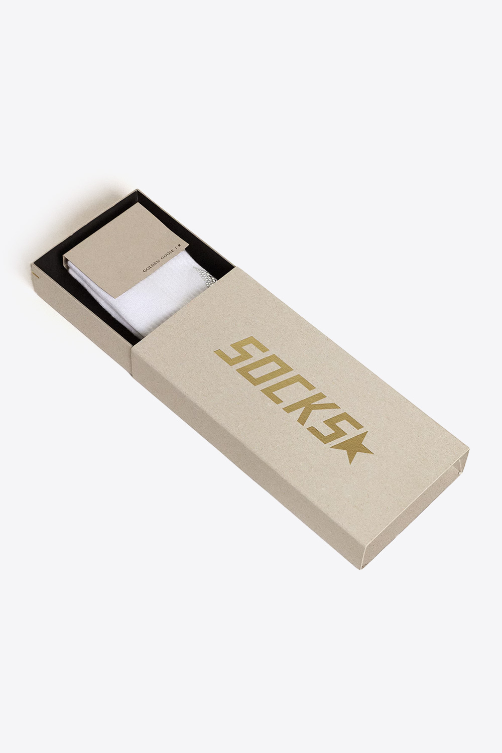Chaussettes Etoile Golden Goose blanches avec une étoile en strass. Emballage. 