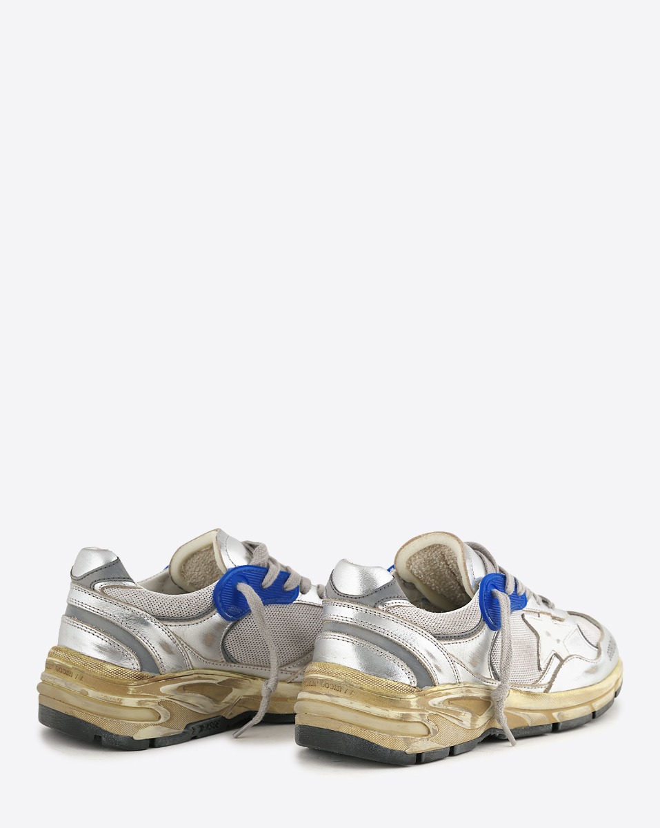 Sneakers Golden Goose homme Running Dad White Silver 70137. Vue de dos.