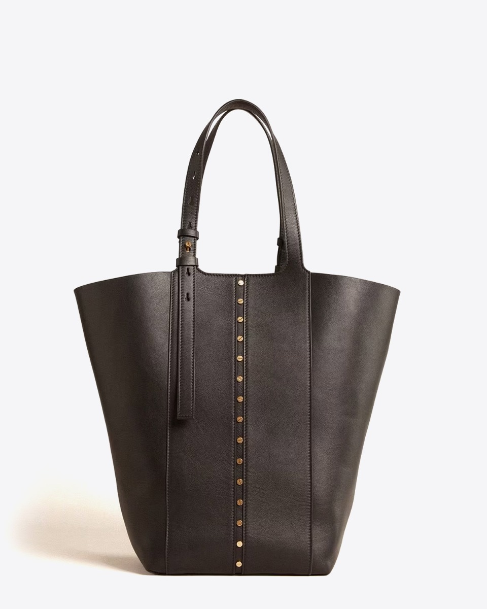 Sac shopping 24/7 Nord Sud Golden Goose en cuir noir. Vue de face côtés ouverts.