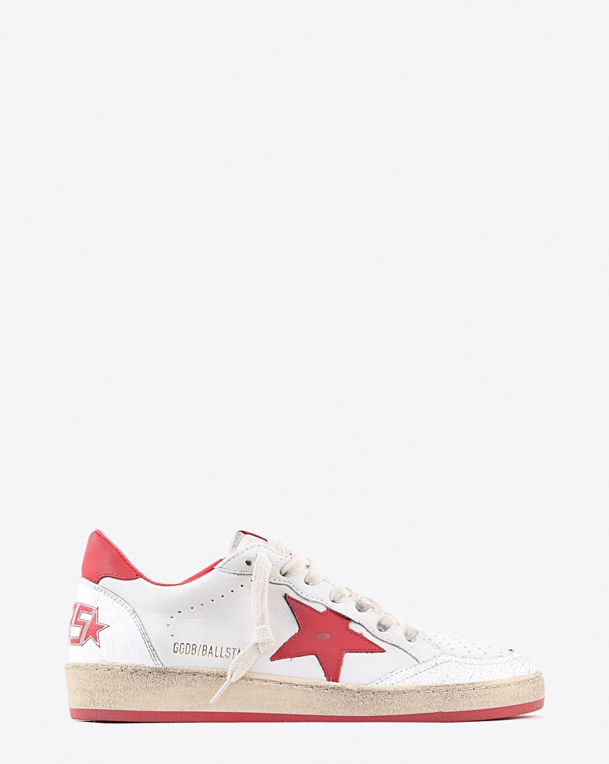 Sneakers femme Ball star en cuir blanche étoile rouge Golden Goose. Profil.