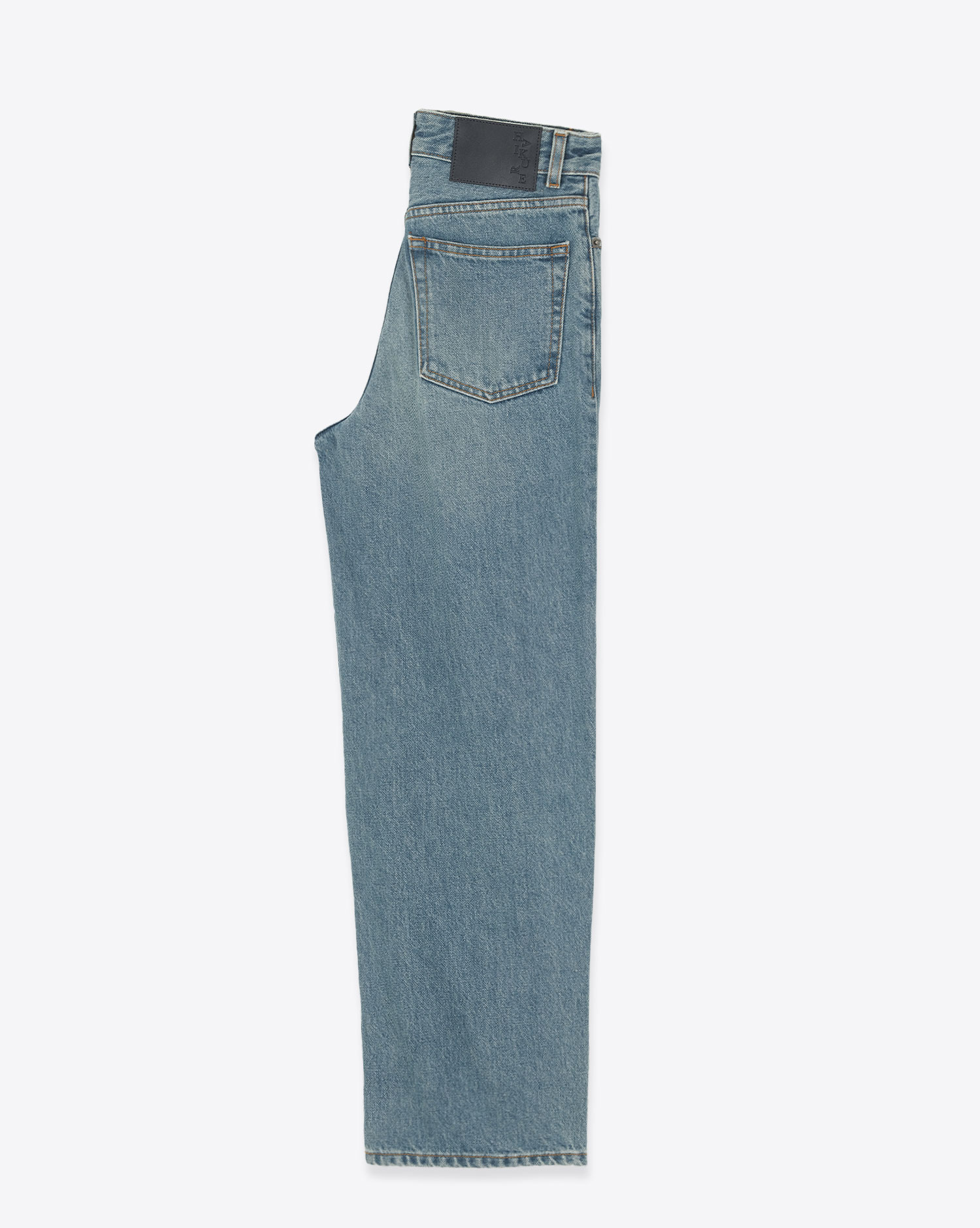 Produit Jean Betty court droit et large Haikure délavage bleu ciel. Profil.