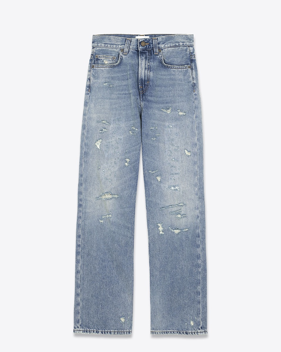 Jean droit Winny Haikure en denim bleu clair, effet volontairement d&eacute;chir&eacute;, d&eacute;lavage Broken Celestial. Vue de face.