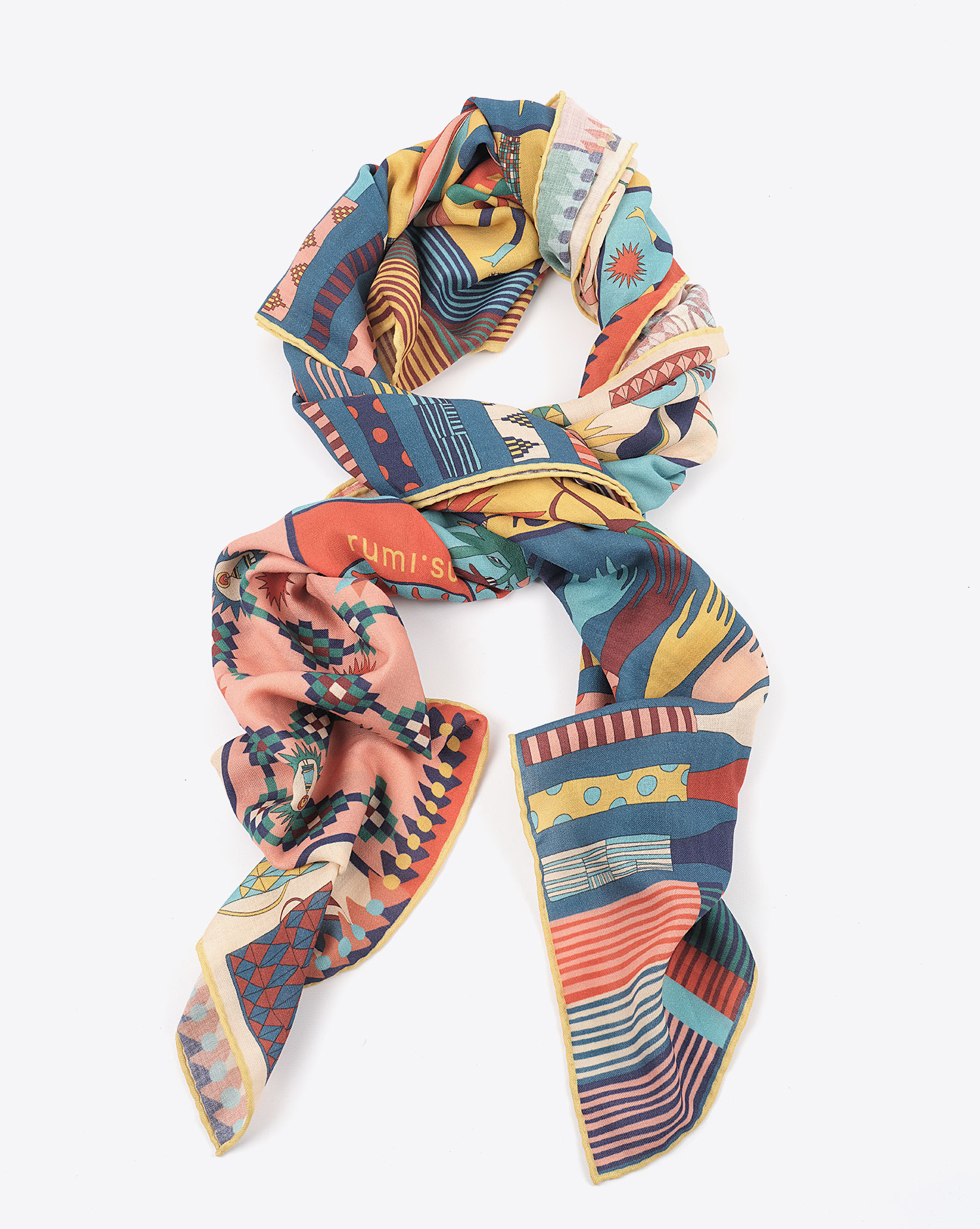 Produit Foulard Hybrid Rumi Su en laine. 