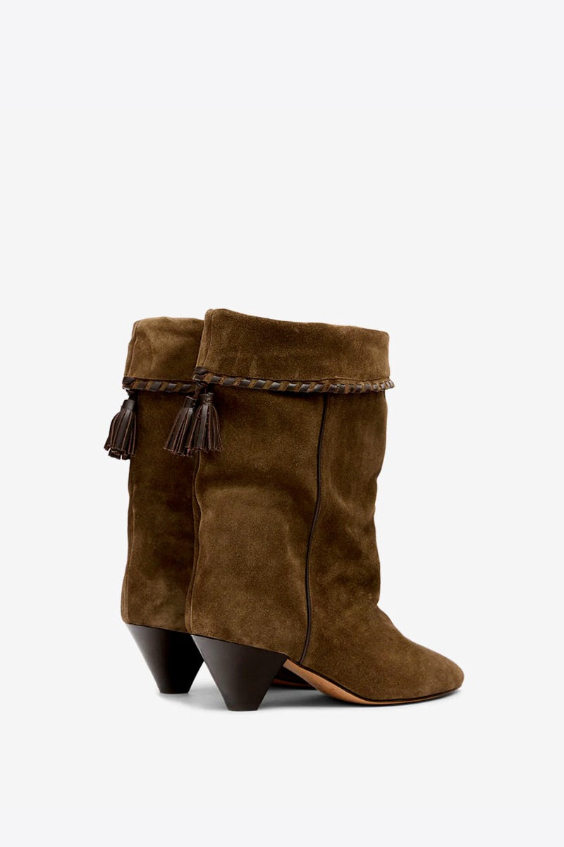 Produit Boots Dalby Isabel Marant en cuir suédé bronze. Dos. Détail du pompon à l'arrière.