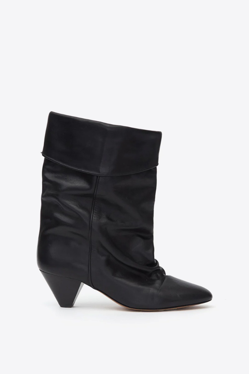 Produit Boots Dalby Isabel Marant en cuir noir lisse. Profil.
