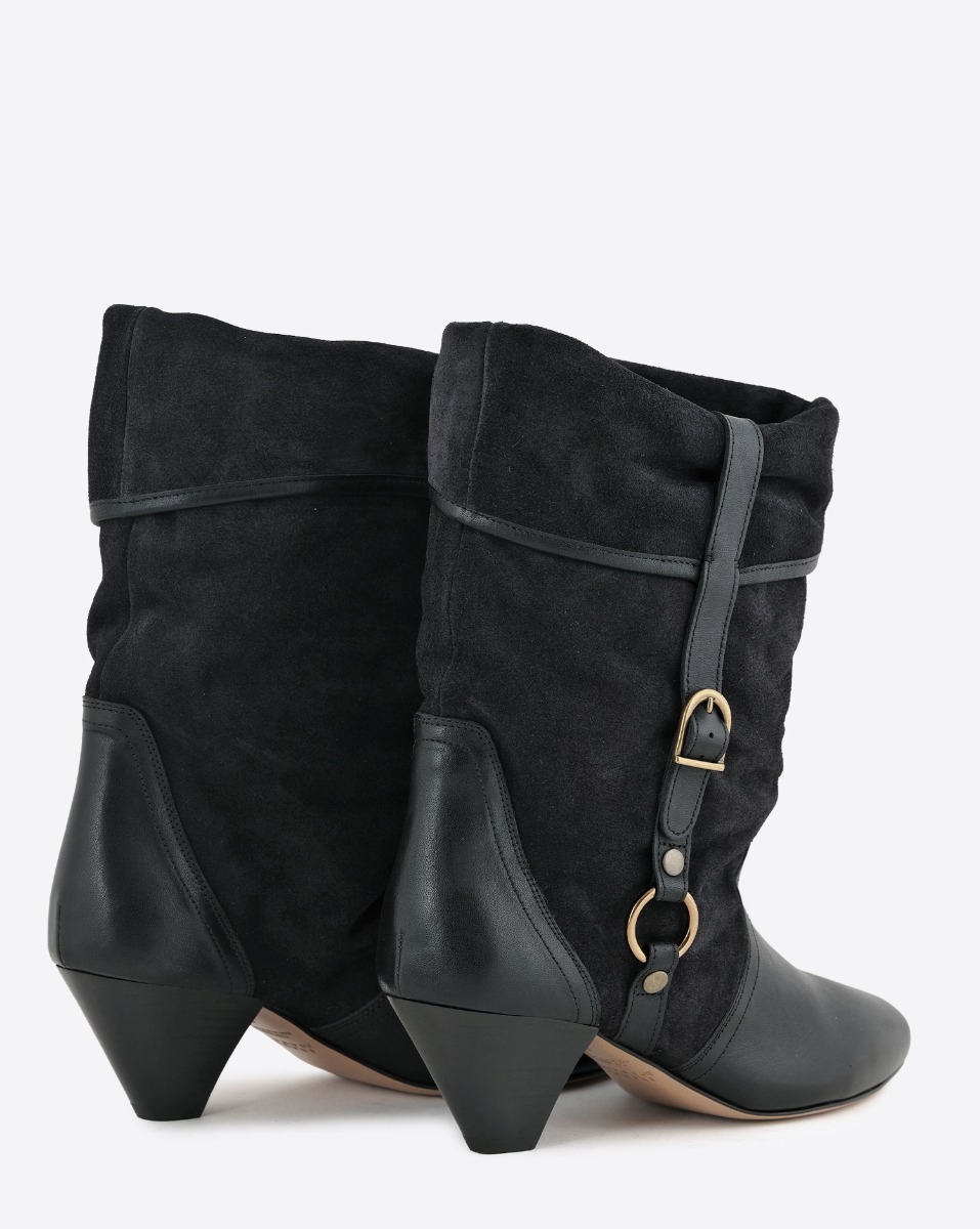 Boots Darner Buckle Isabel Marant en cuir su&eacute;d&eacute; noir d&eacute;lav&eacute; et en cuir lisse noir. Vue de dos.