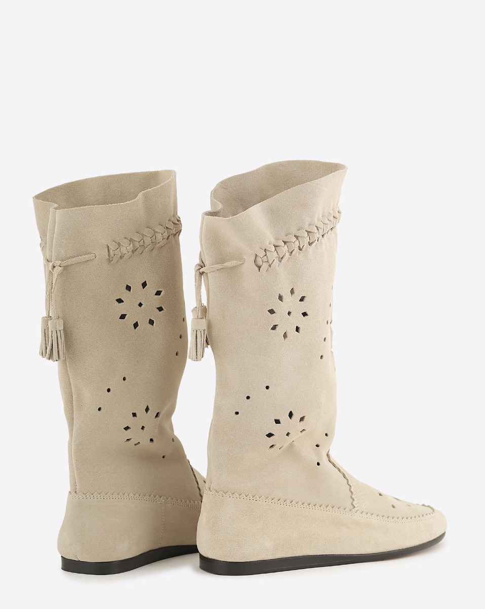 Bottes souples Welky Isabel Marant en cuir su&eacute;d&eacute; perfor&eacute; sable. Vue de dos.