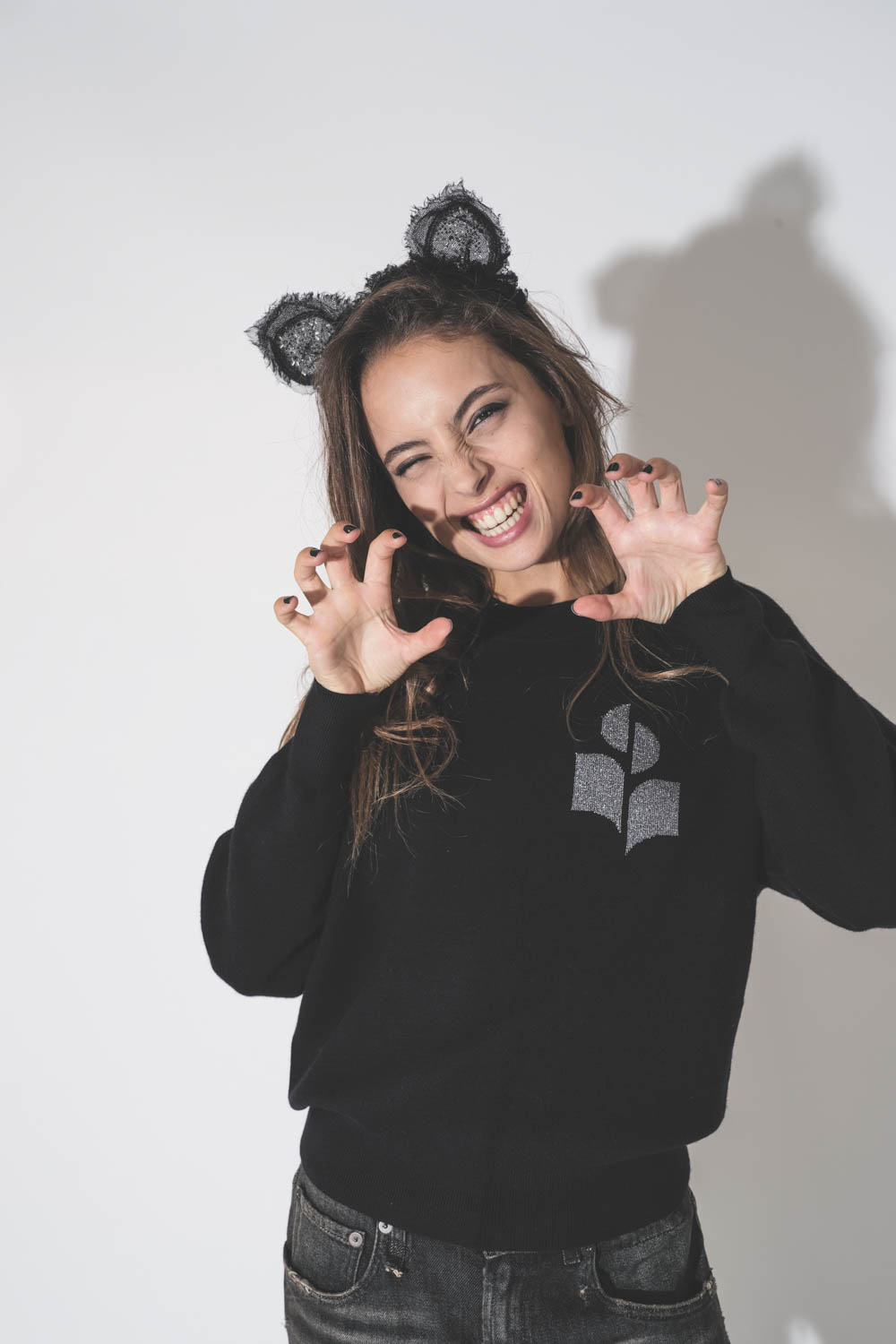 Pull col rond maille noir avec logo argent Atlee Isabel Marant Etoile. 