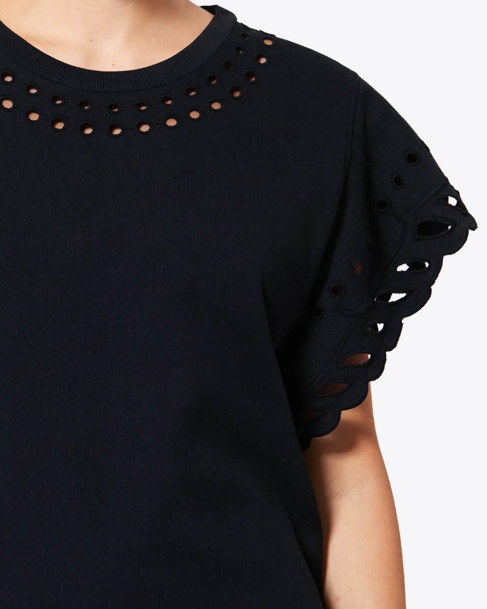 Robe Orlane Isabel Marant Etoile en jersey de coton noir brod&eacute;. D&eacute;tail de la manche brod&eacute;e.