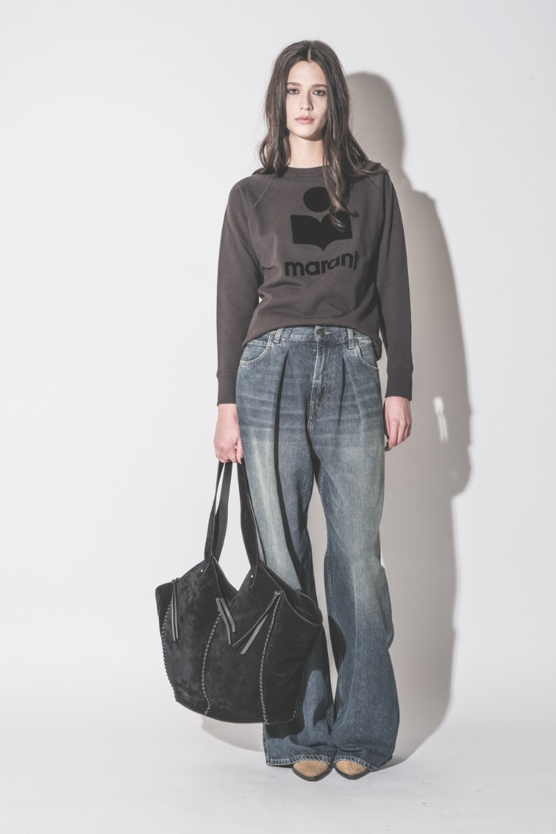 Sweatshirt Millyny Isabel Marant &Eacute;toile en coton noir d&eacute;lav&eacute;, logo Marant en velours noir, port&eacute; de face.