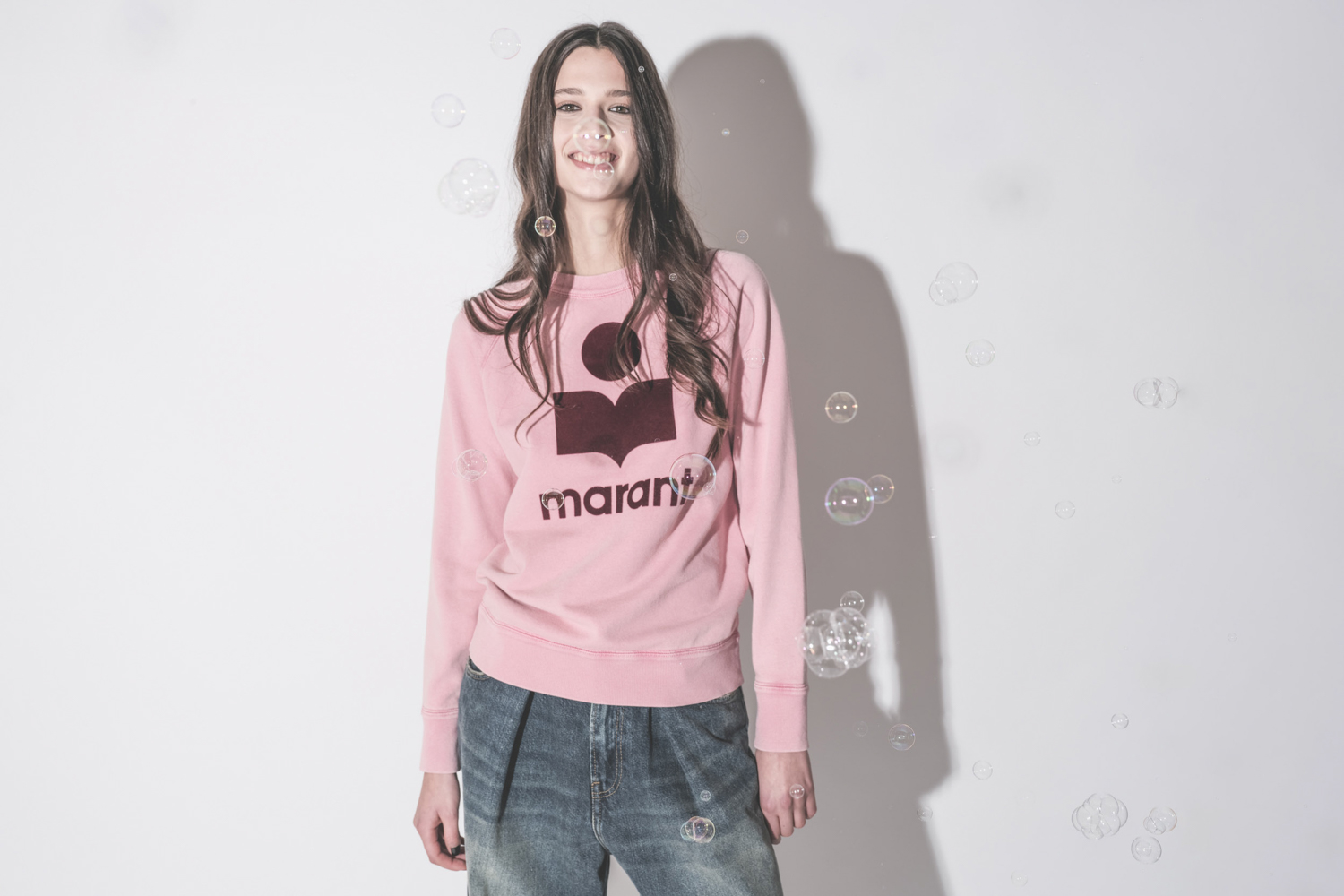 Sweatshirt Millyny Isabel Marant &Eacute;toile en coton rose logo Marant en velours bordeaux. Avec une bulle sur le nez.