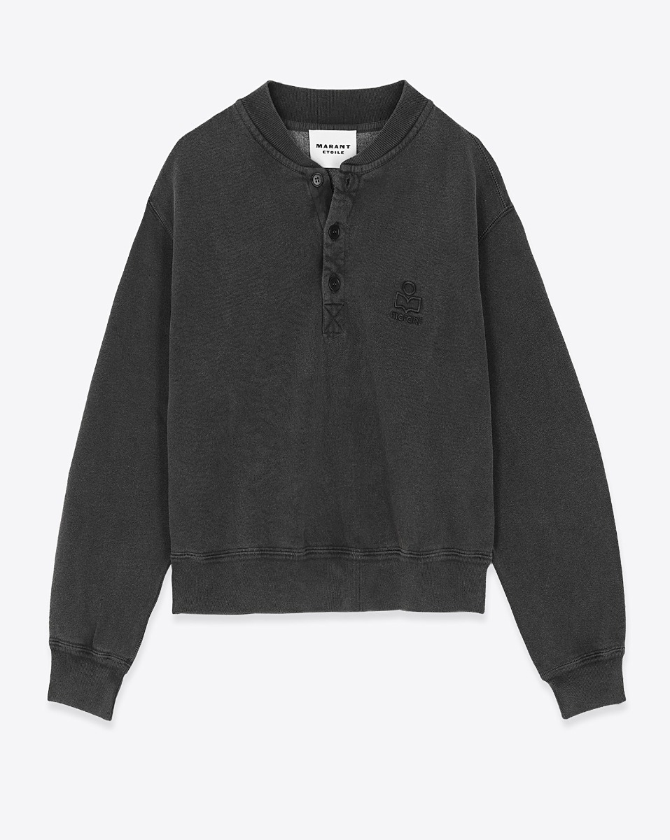Sweatshirt court Simony Isabel Marant Etoile en coton noir d&eacute;lav&eacute;. Encolure boutonn&eacute;es et logo brod&eacute; &laquo; Marant &raquo; ton sur ton sur la poitrine. Vue de face.