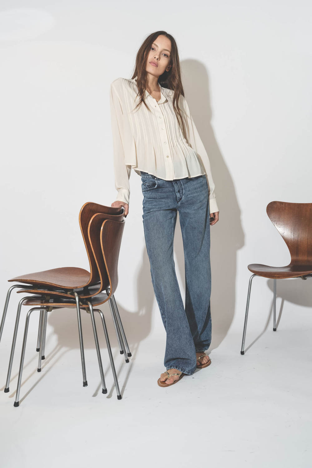 Produit Blouse fluide en viscose écru Adzara Isabel Marant Etoile. Porté avec un jean fluide. 