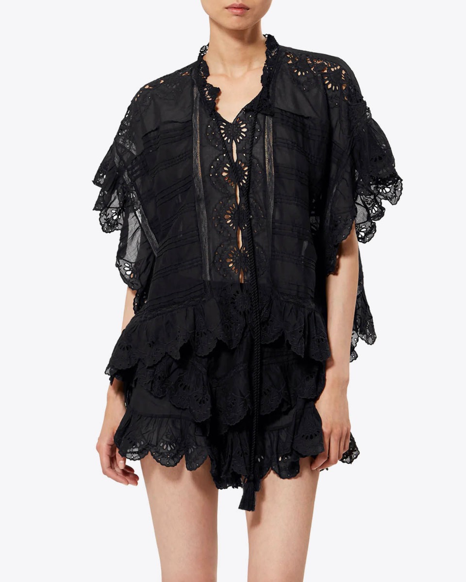 Top Payton Isabel Marant Etoile en voile de coton noir, dentelle et broderie anglaise, port&eacute; de face.