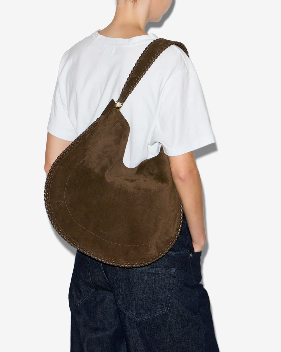Sac Hoskan Hobo Soft Isabel Marant en cuir suédé bronze tressé. Porté épaule.