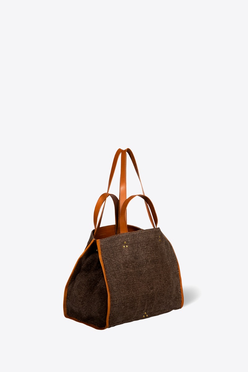 Sac cabas L&eacute;on M J&eacute;r&ocirc;me Dreyfuss en lin chocolat. Vue de profil.