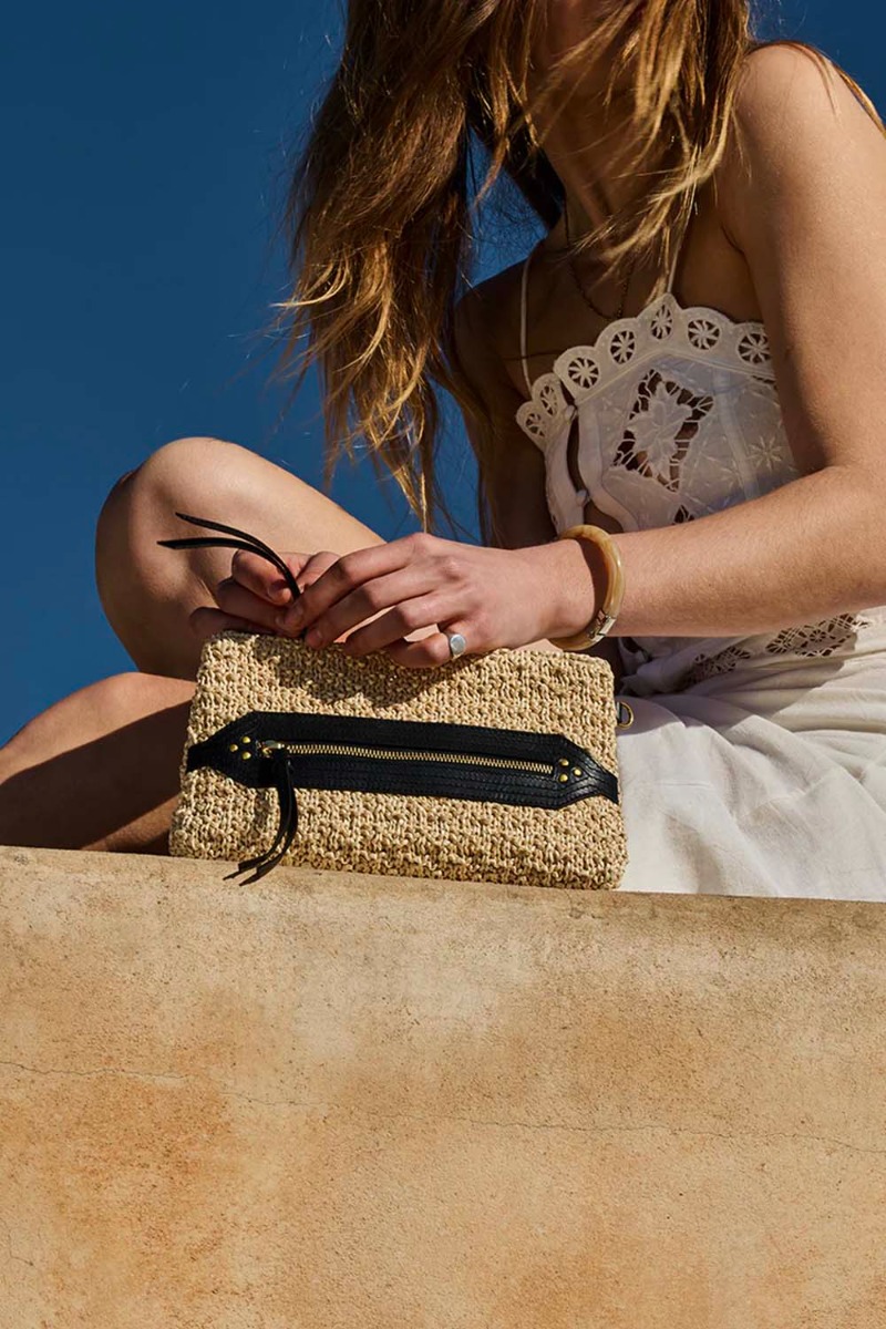 Pochette Lucky Clutch J&eacute;r&ocirc;me Dreyfuss en tissage effet raphia naturel. 