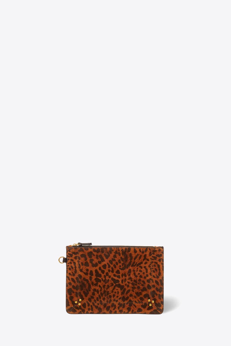 Produit Pochette Popoche M Jérôme Dreyfuss en cuir suédé imprimé à motif de chat sauvage. Vue de face.