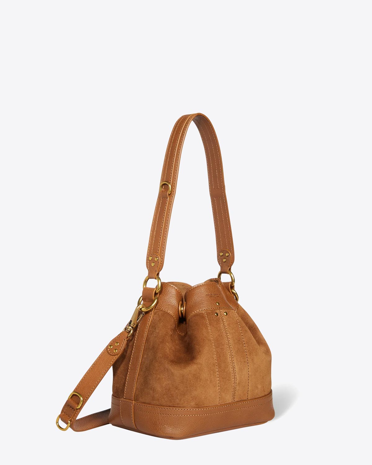 Produit Mini-sac seau en cuir suédé camel Ben S Jérôme Dreyfuss. Profil détail des anses.