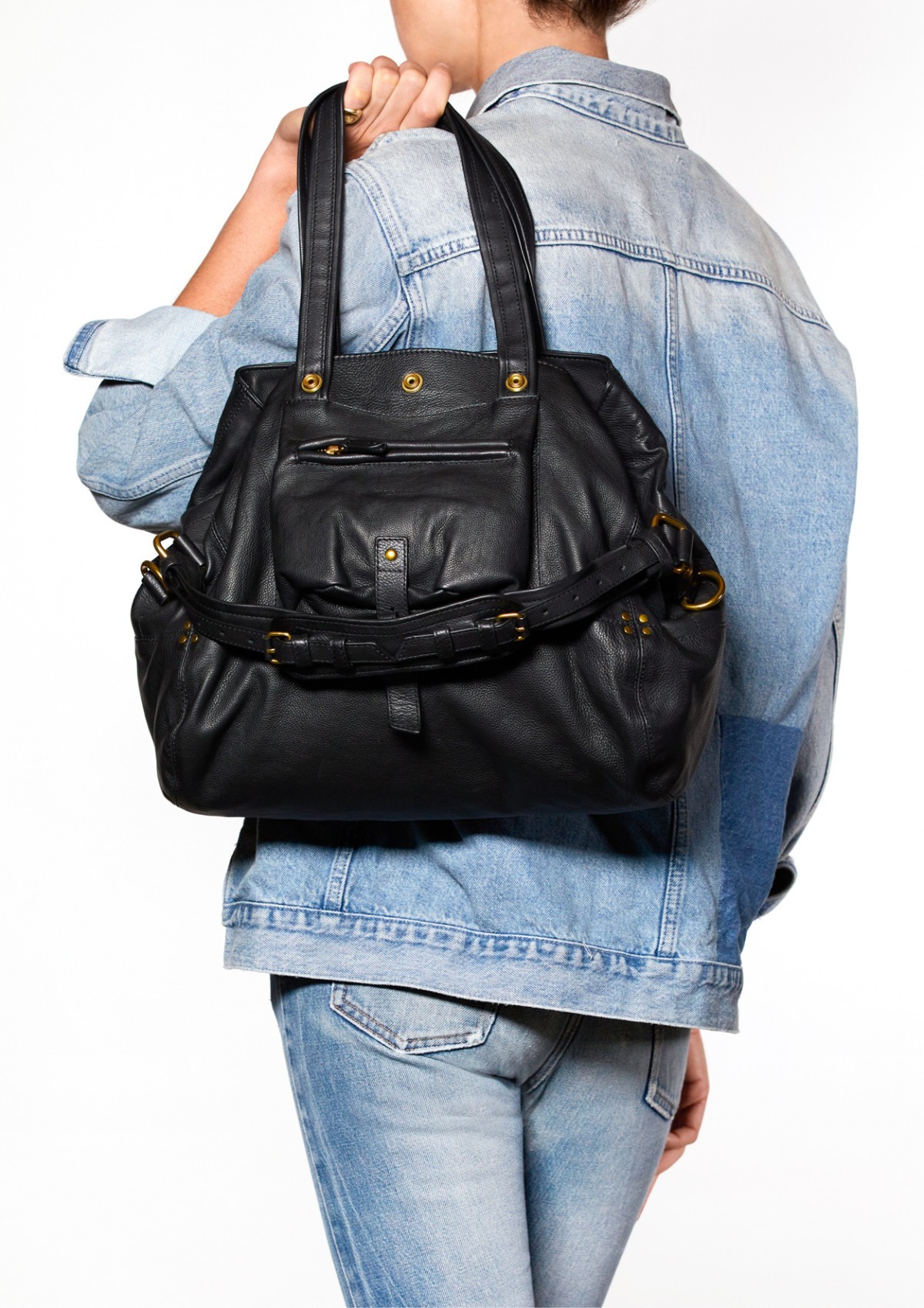 Sac Billy M Jérôme Dreyfuss en cuir buffle noir. Porté à la main. 