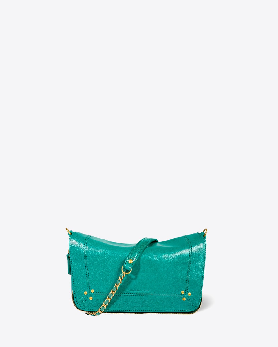 Sac Bobi S Jérôme Dreyfuss en cuir de chèvre turquoise. Détail de la bandoulière en chaîne et en cuir. 