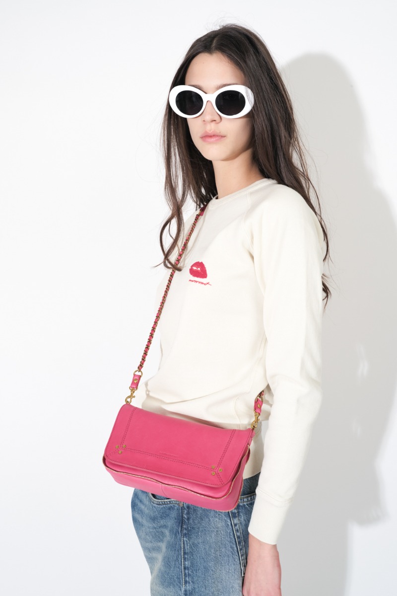 Sac Bobi S J&eacute;r&ocirc;me Dreyfuss en cuir d'agneau Jacinthe, port&eacute; crois&eacute;.