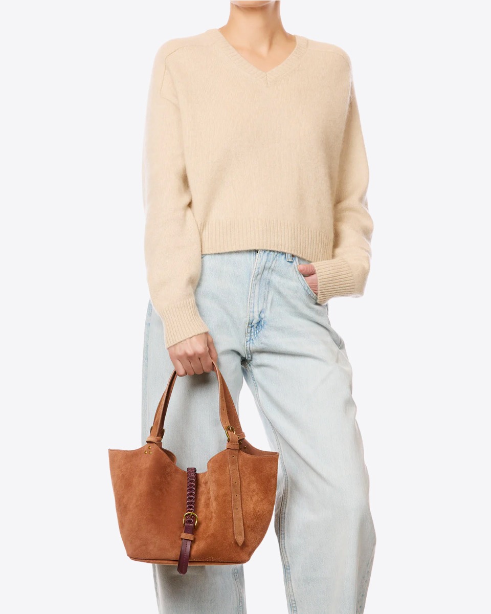 Sac cabas Joseph S J&eacute;r&ocirc;me Dreyfuss en cuir su&eacute;d&eacute; caramel, port&eacute; &agrave; la main de face.