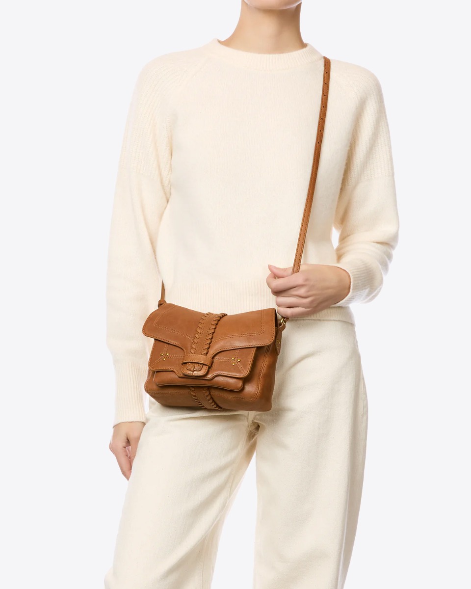 Sac Harry S J&eacute;r&ocirc;me Dreyfuss en cuir camel, port&eacute; crois&eacute;.