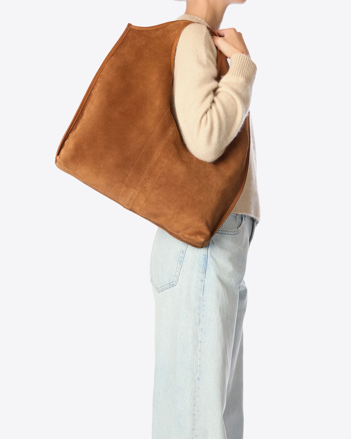 Sac cabas Paco Jérôme Dreyfuss en cuir suédé marron. Vue porté épaule.