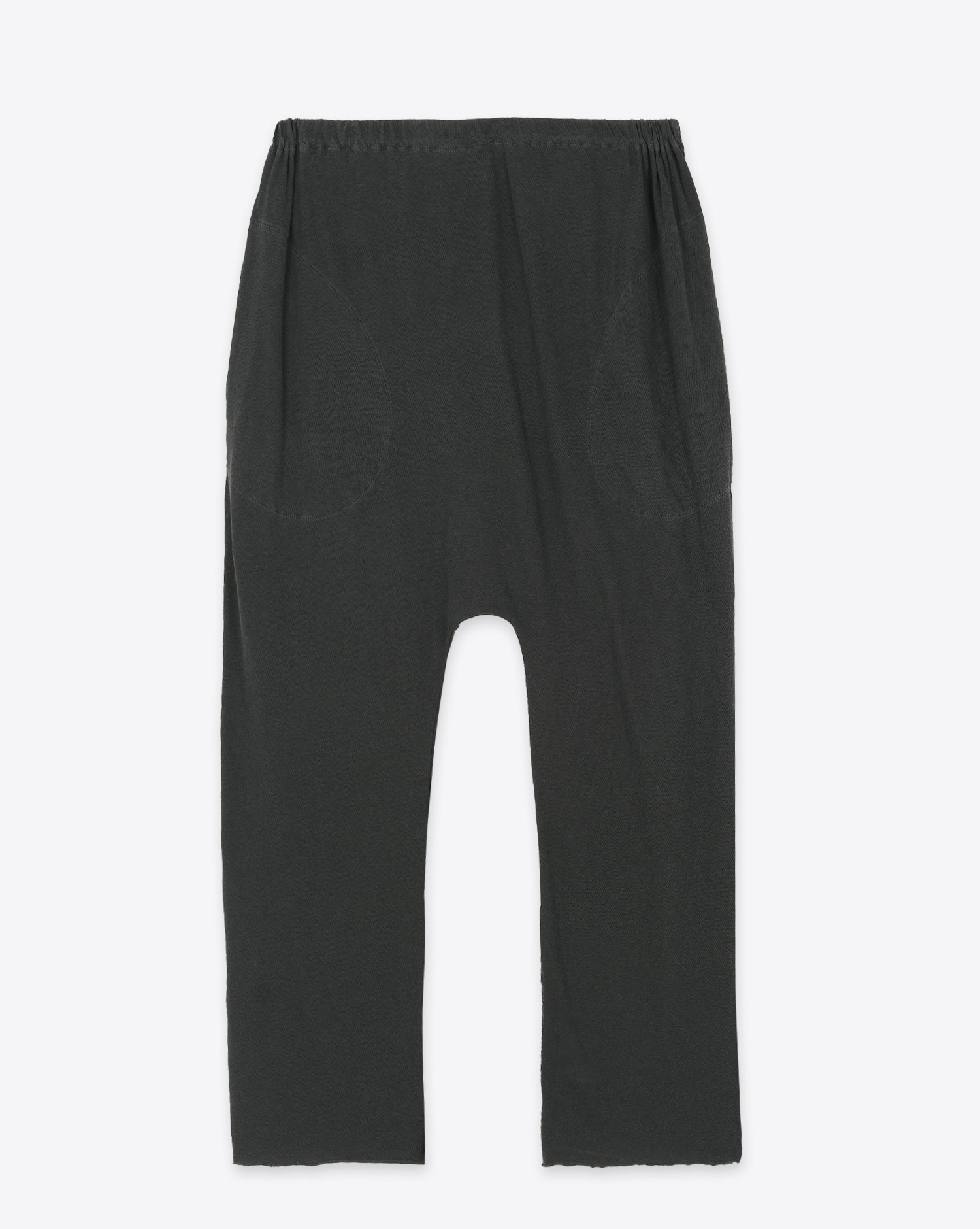 Produit Pantalon Jogging Jersey Crop The Great en coton noir délavé. Vue face. 
