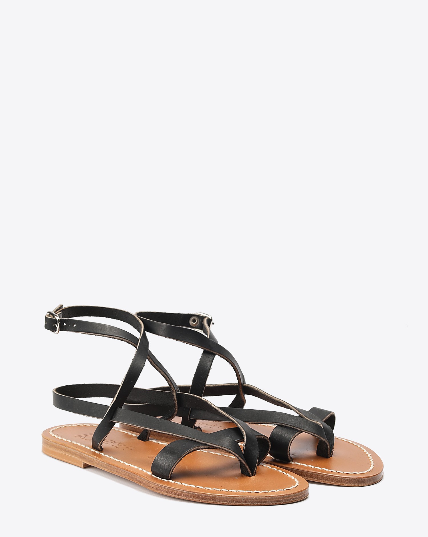 Sandales plates aubigne en cuir noir K.Jacques. Profil. 
