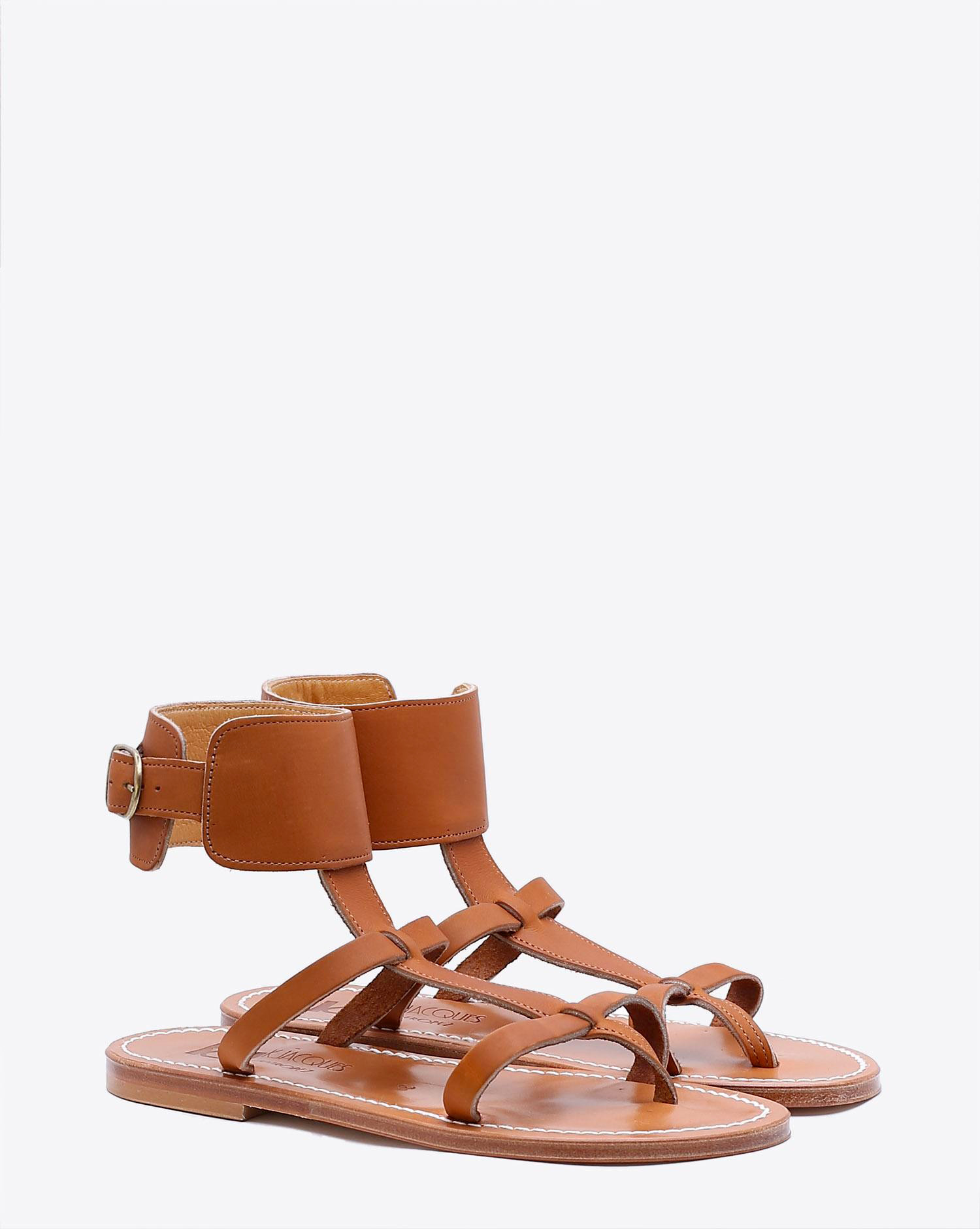 Produit Sandales plates Caravelle en cuir naturel K.Jacques. Face.