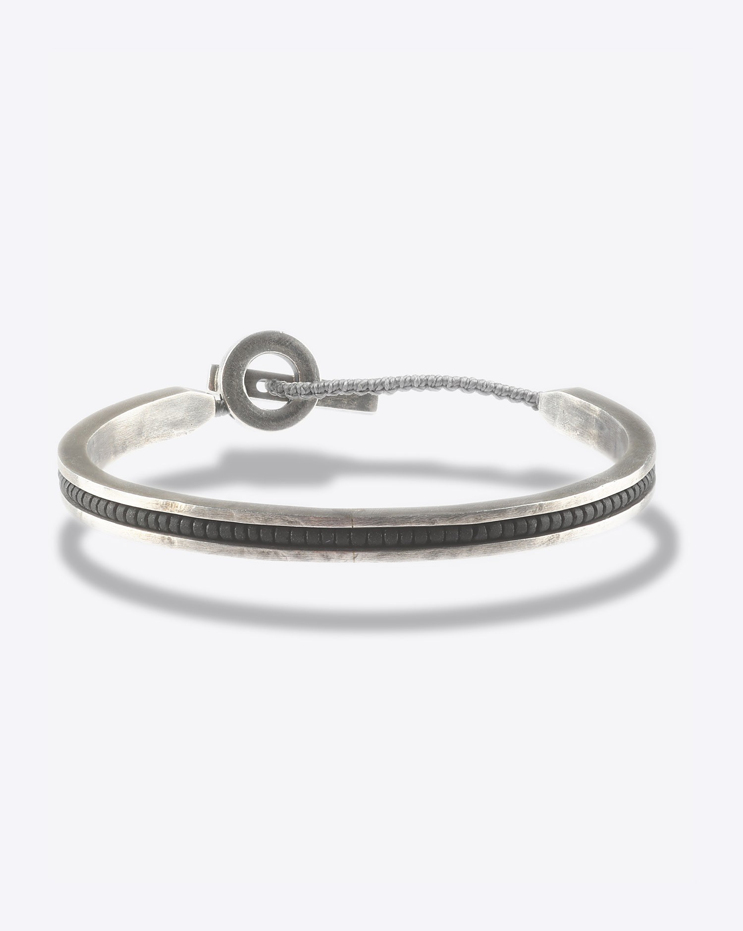 Bracelet Rigide Argent et Pierre Noire M.Cohen Los Angeles. Face.