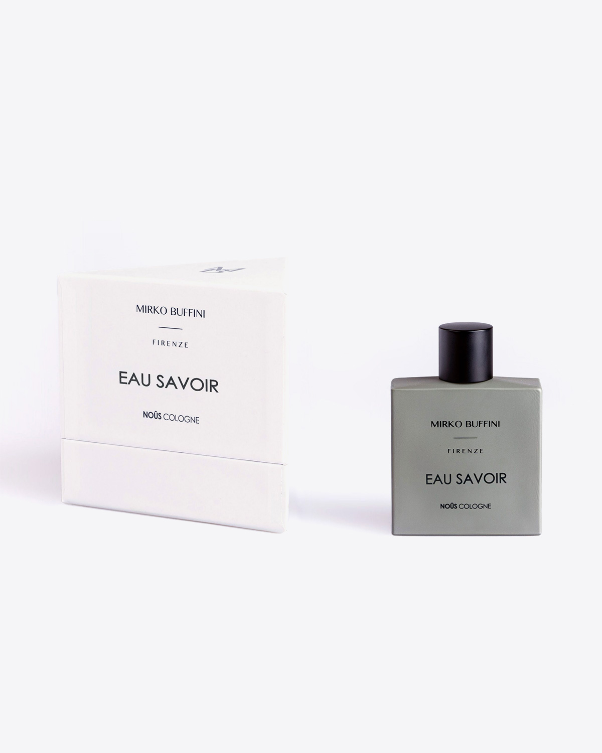 Produit Eau de Cologne Noûs Eau de Savoir 30 ML Mirko Buffini. Falcon de face avec sa boite triangulaire blanche.