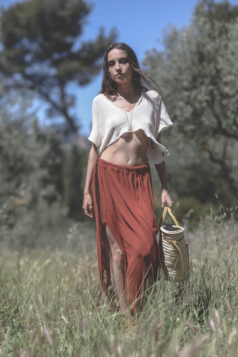 Panier en osier cuir jaune Cadix Isabel Marant. Porté main. 
