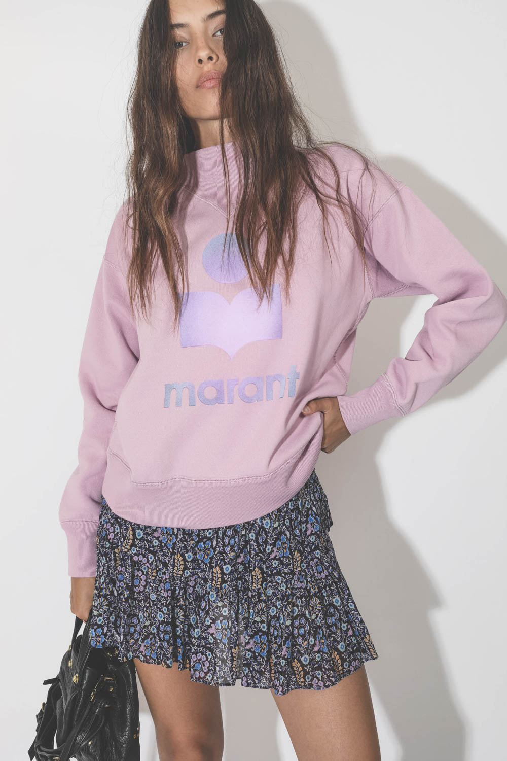 Sweat-shirt col montant rose Logo Moby Marant Etoile. Détail du logo Marant.